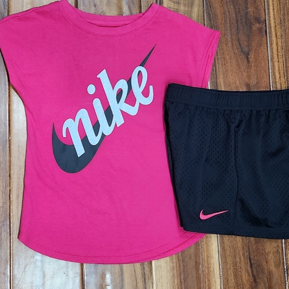 🆕️ Nike short set - Picture 5 of 8
